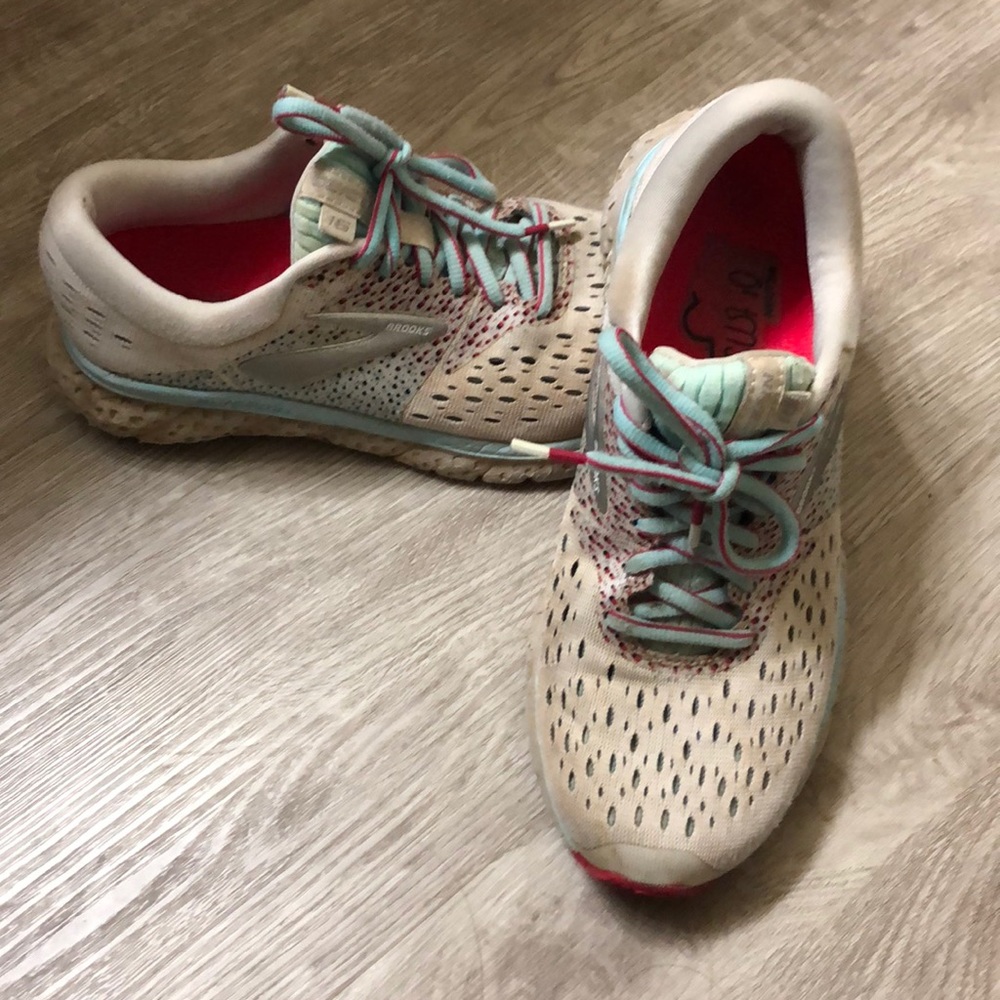 Brooks Glycerine 16 size 6.5
